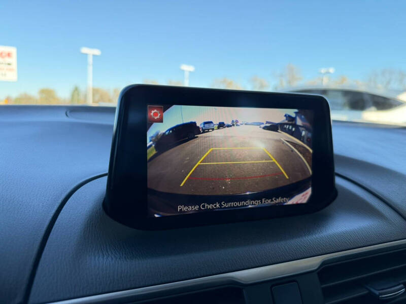 2018 Mazda MAZDA3 Touring