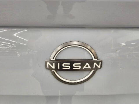 2023 Nissan Versa SR