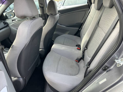 2017 Hyundai Accent SE