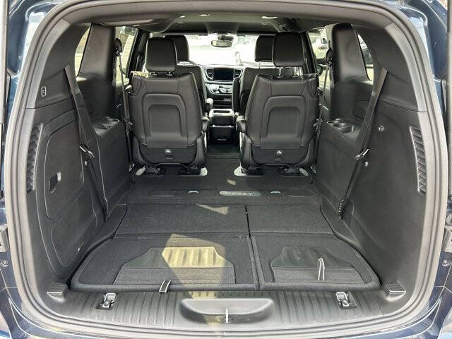 2024 Chrysler Pacifica Plug-In Hybrid