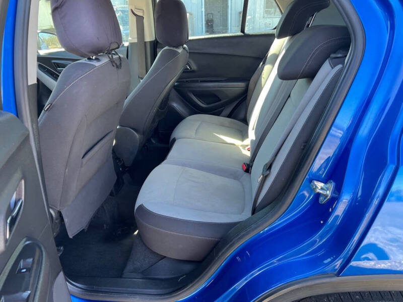 2016 Chevrolet Trax LS - Photo 12