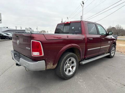 2017 RAM 1500 Laramie