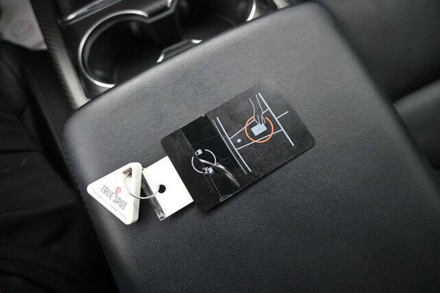 2023 Tesla Model S Plaid