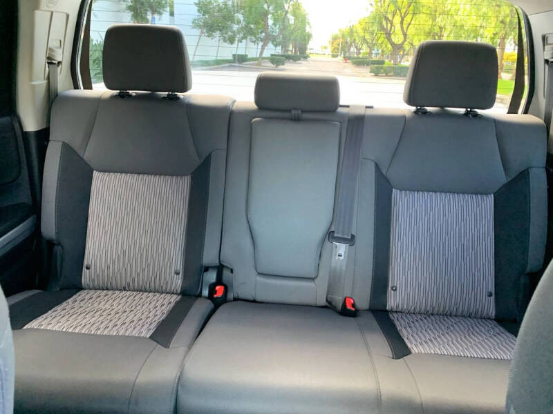 2014 Toyota Tundra SR5