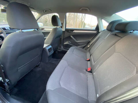 2013 Volkswagen Passat S