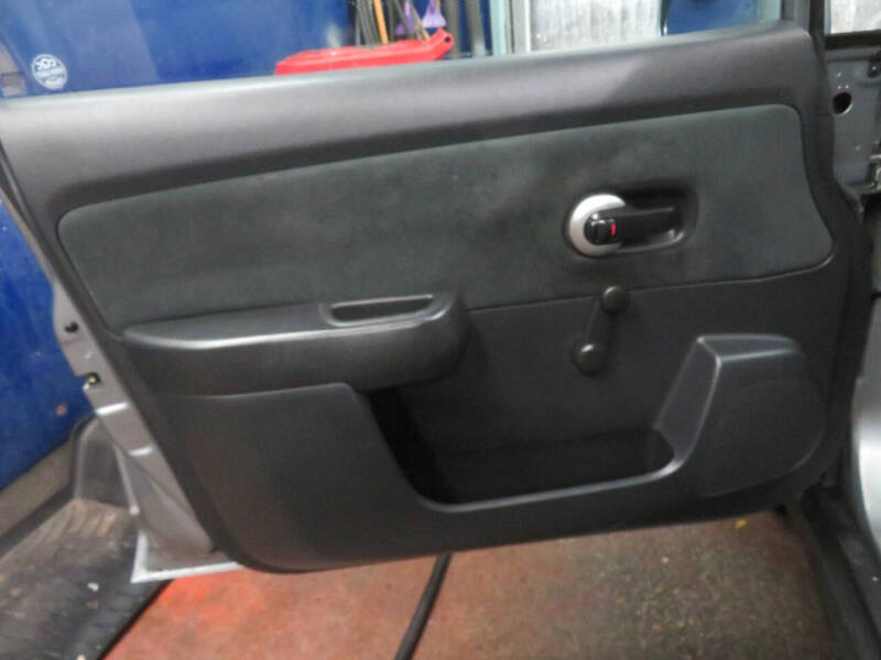 2010 Nissan Versa 1.8 S