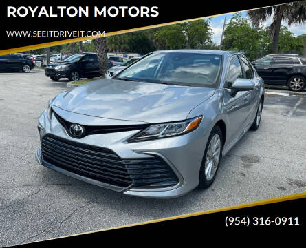 2021 Toyota Camry for sale at ROYALTON MOTORS in Plantation FL