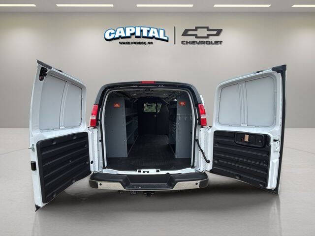 2025 Chevrolet Express 2500