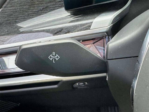 2025 BMW 7 Series 740i xDrive