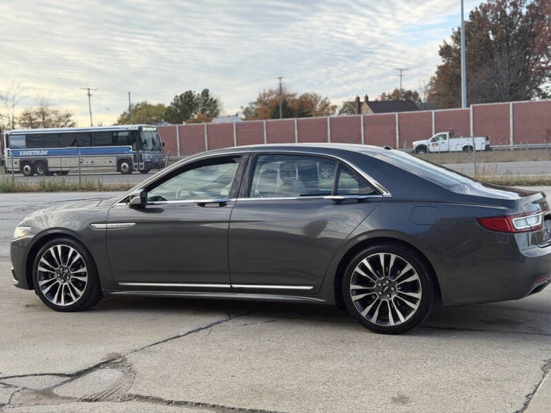 2017 Lincoln Continental Select