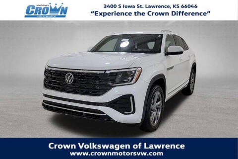 2024 Volkswagen Atlas Cross Sport for sale at Crown Automotive of Lawrence Kansas in Lawrence KS