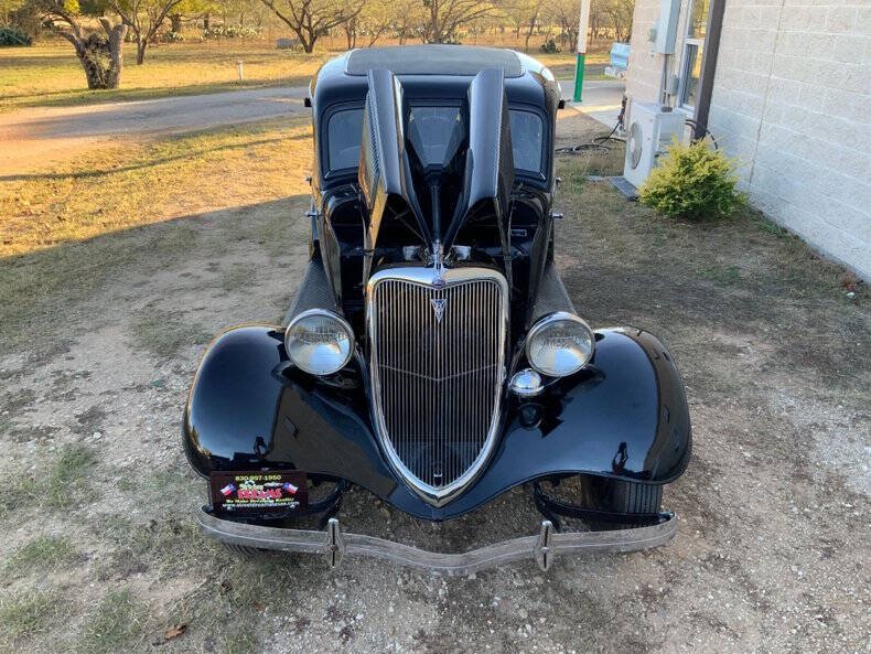 1934 Ford Tudor