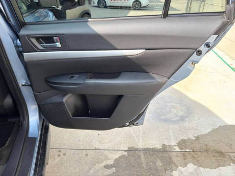 2012 Subaru Outback 2.5i Premium