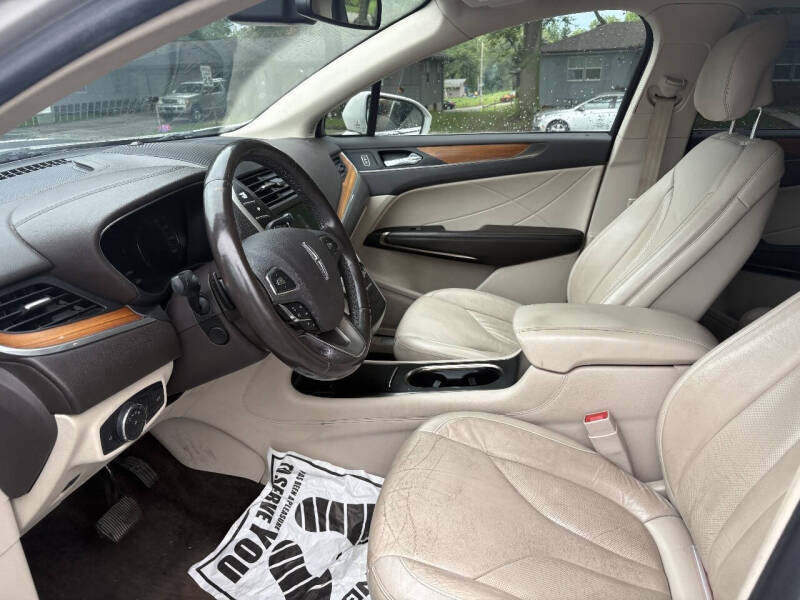 2019 Lincoln MKC Select