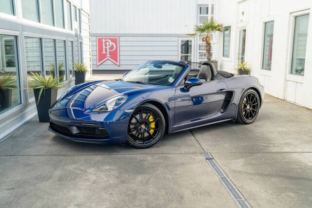 2023 Porsche 718 Boxster 2