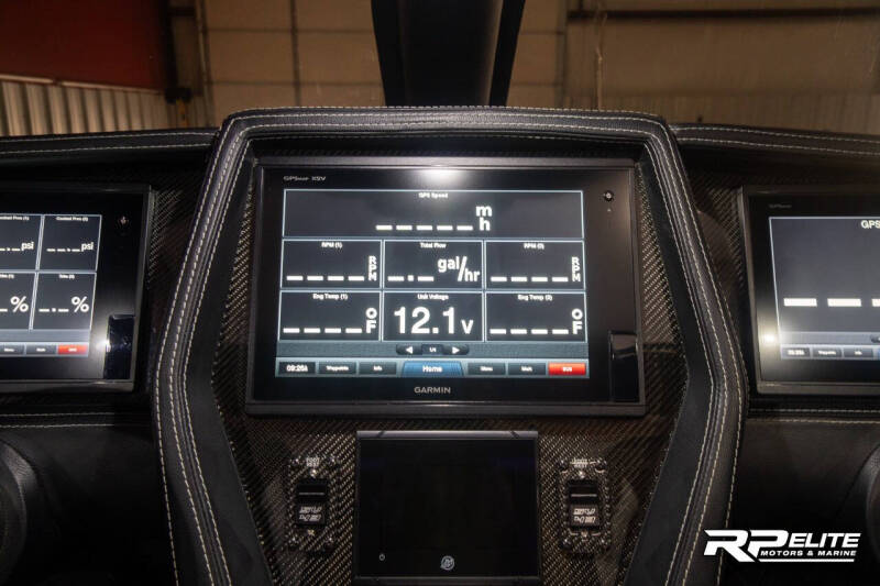 2019 Outerlimits SV43