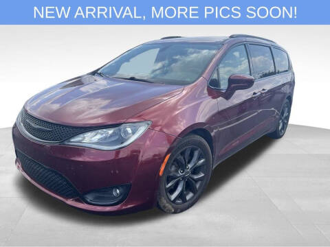 2018 Chrysler Pacifica Touring L Plus