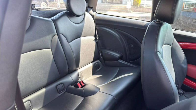 2011 MINI Cooper John Cooper Works