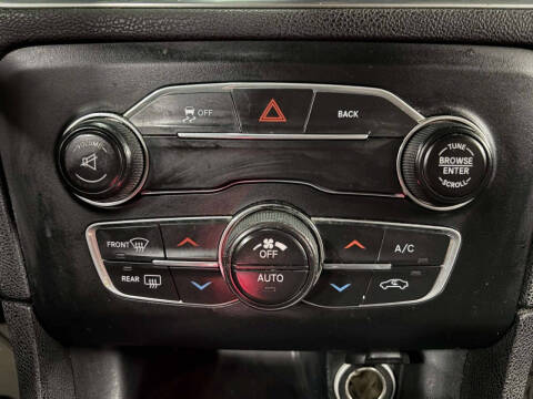 2016 Dodge Charger SXT