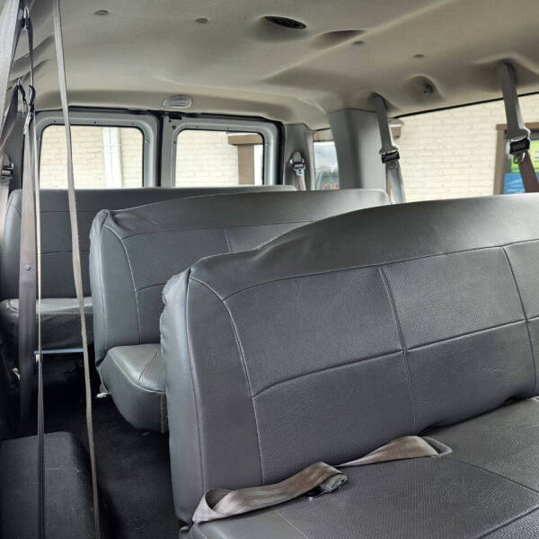 2007 Ford E-Series E-350 SD XLT