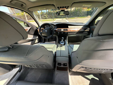 2010 BMW 5 Series 528i