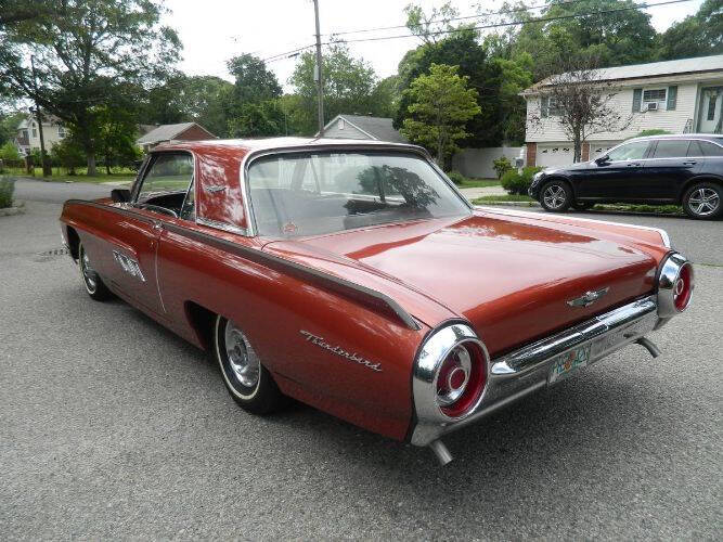 1963 Ford Thunderbird