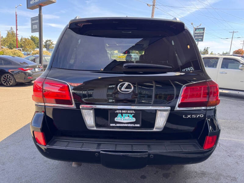 2011 Lexus LX 570