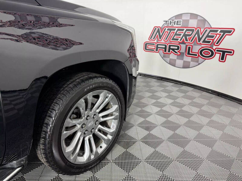 2018 Cadillac Escalade Luxury