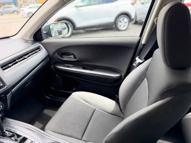 2021 Honda HR-V LX