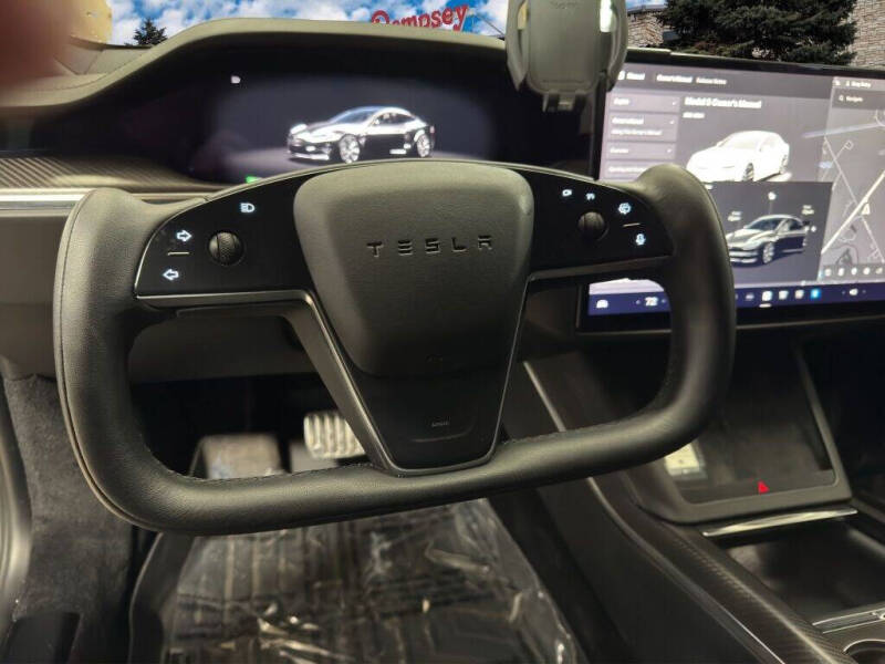 2022 Tesla Model S Plaid