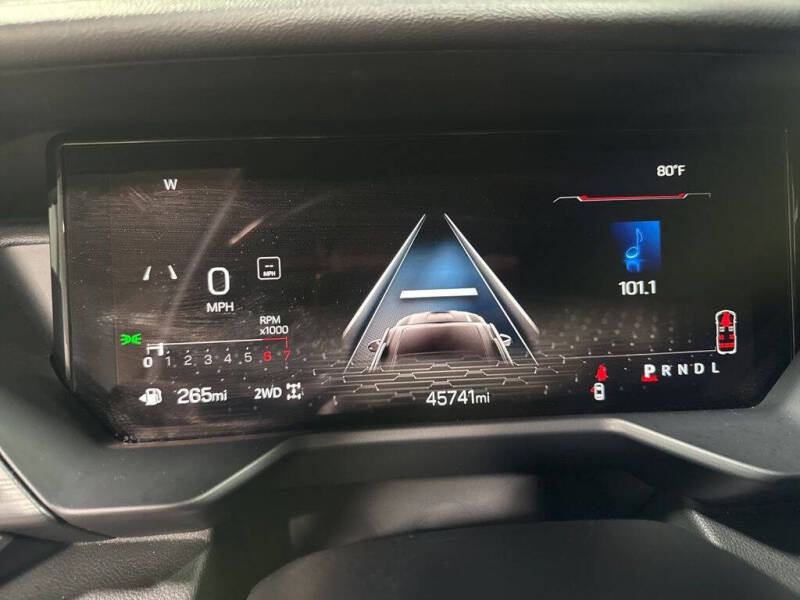 2024 GMC Acadia Elevation