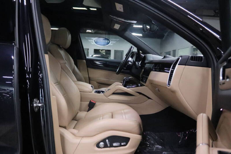 2020 Porsche Cayenne E-Hybrid