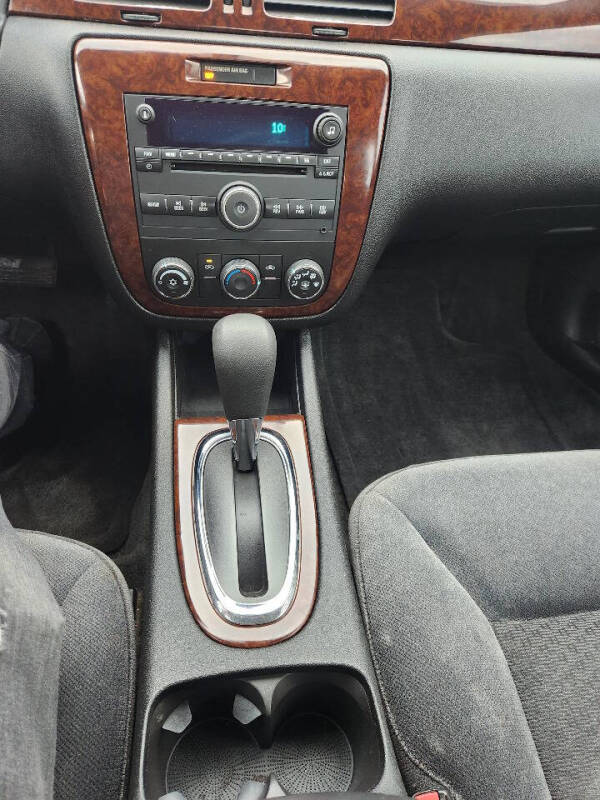 2011 Chevrolet Impala LS