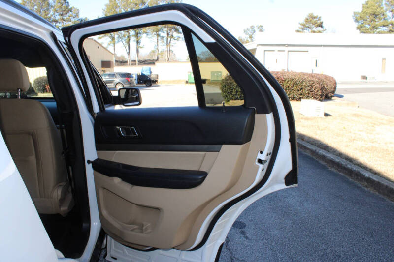 2017 Ford Explorer