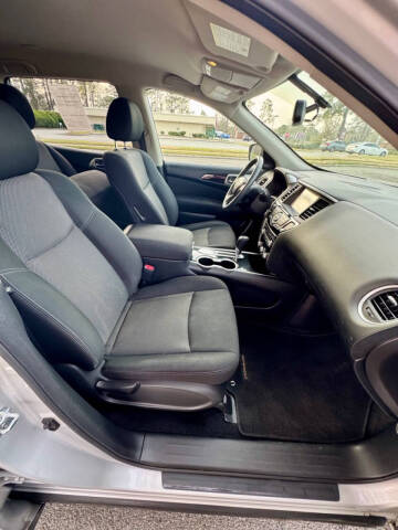 2017 Nissan Pathfinder S