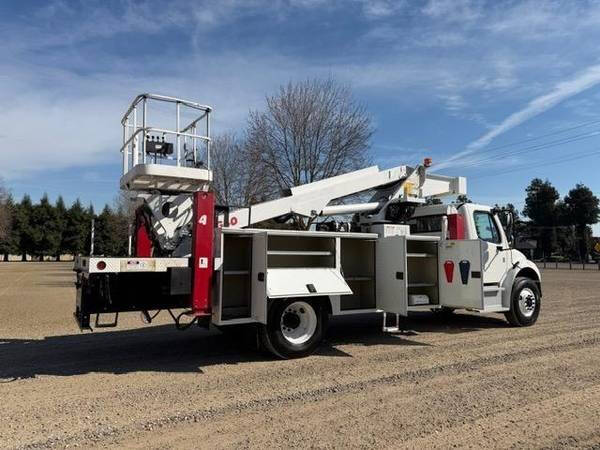 2014 Freightliner M2 106