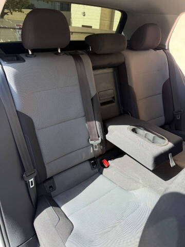 2016 Volkswagen e-Golf SE