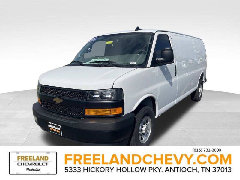 2025 Chevrolet Express 3500