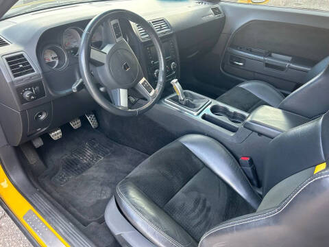 2010 Dodge Challenger SRT8