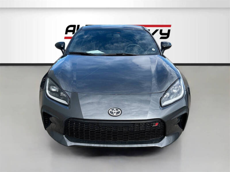 2025 Toyota GR86 Premium