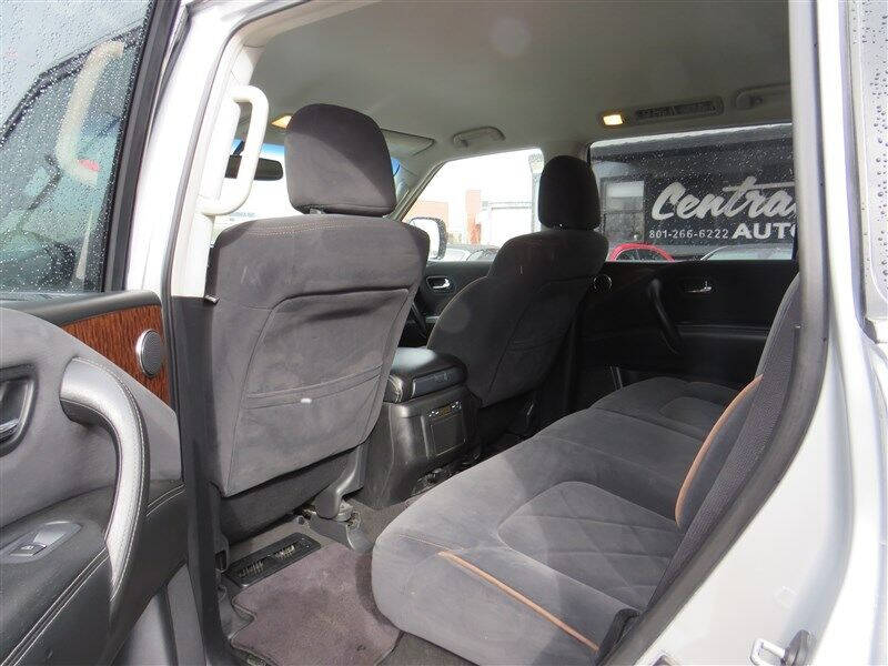 2017 Nissan Armada SV