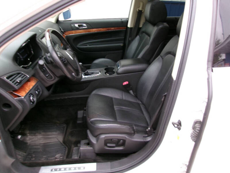 2016 Lincoln MKT EcoBoost