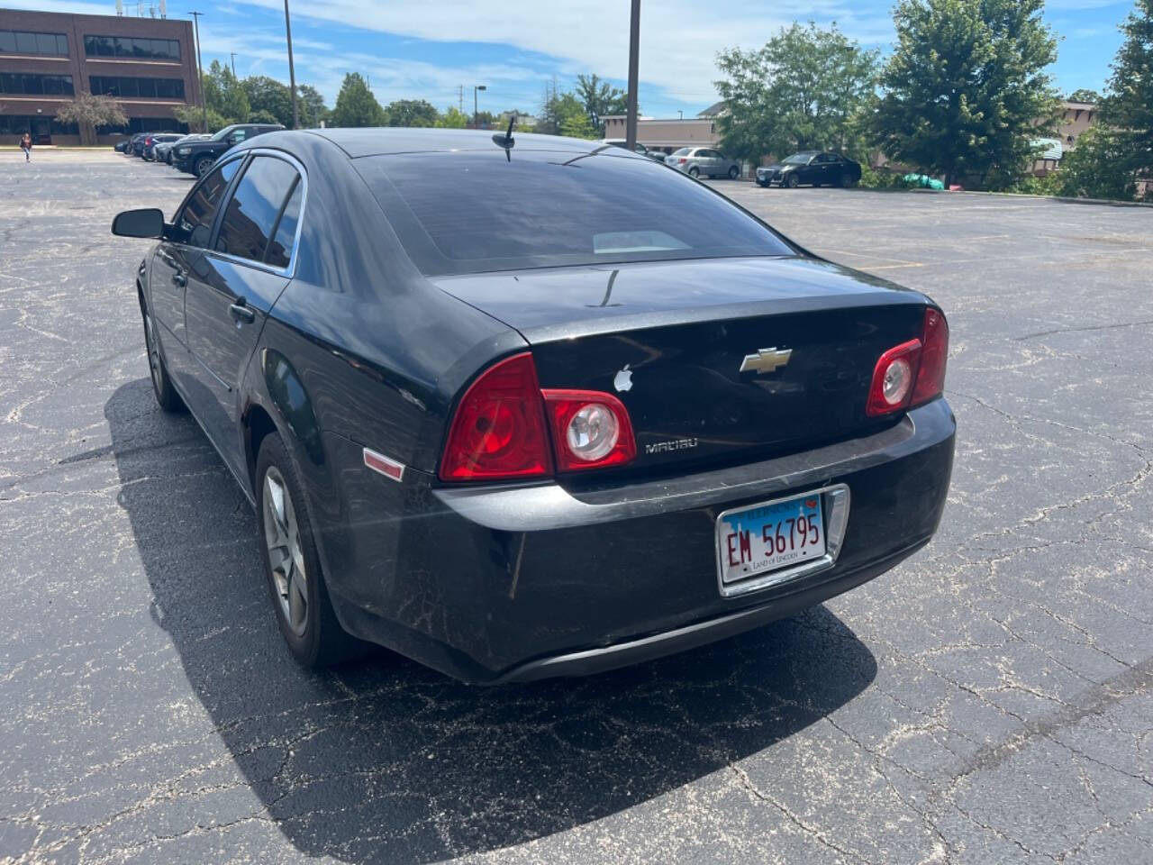 2010 Chevrolet Malibu for sale at Villa Park Cars in Oakbrook Terrace , IL