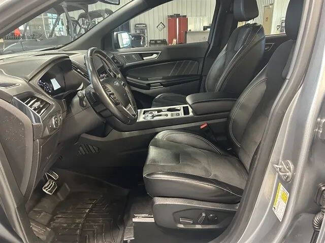 2022 Ford Edge ST
