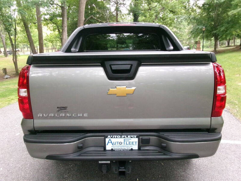 2012 Chevrolet Avalanche LS