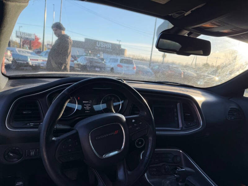 2017 Dodge Challenger SXT