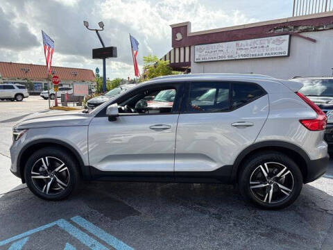 2023 Volvo XC40 B5 Core