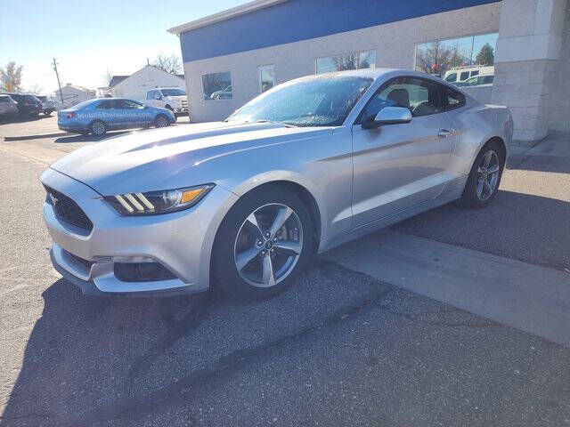 2016 Ford Mustang V6