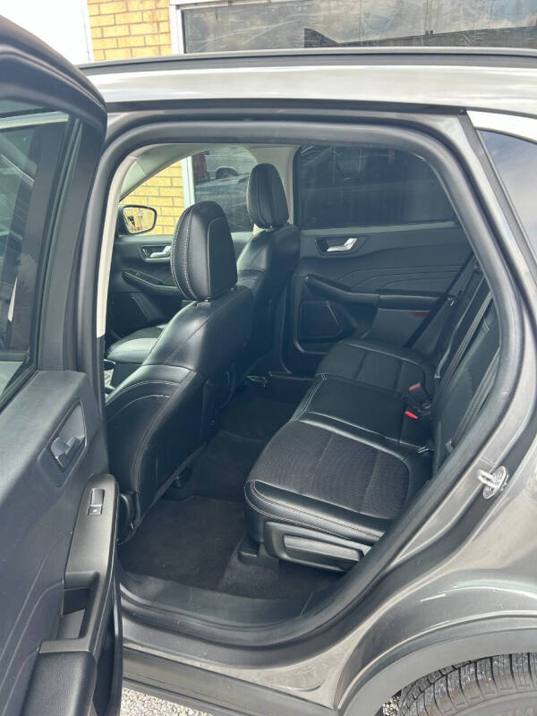 2021 Ford Escape SEL