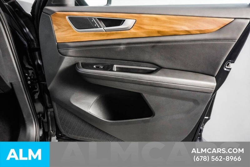 2025 Volkswagen Atlas SE